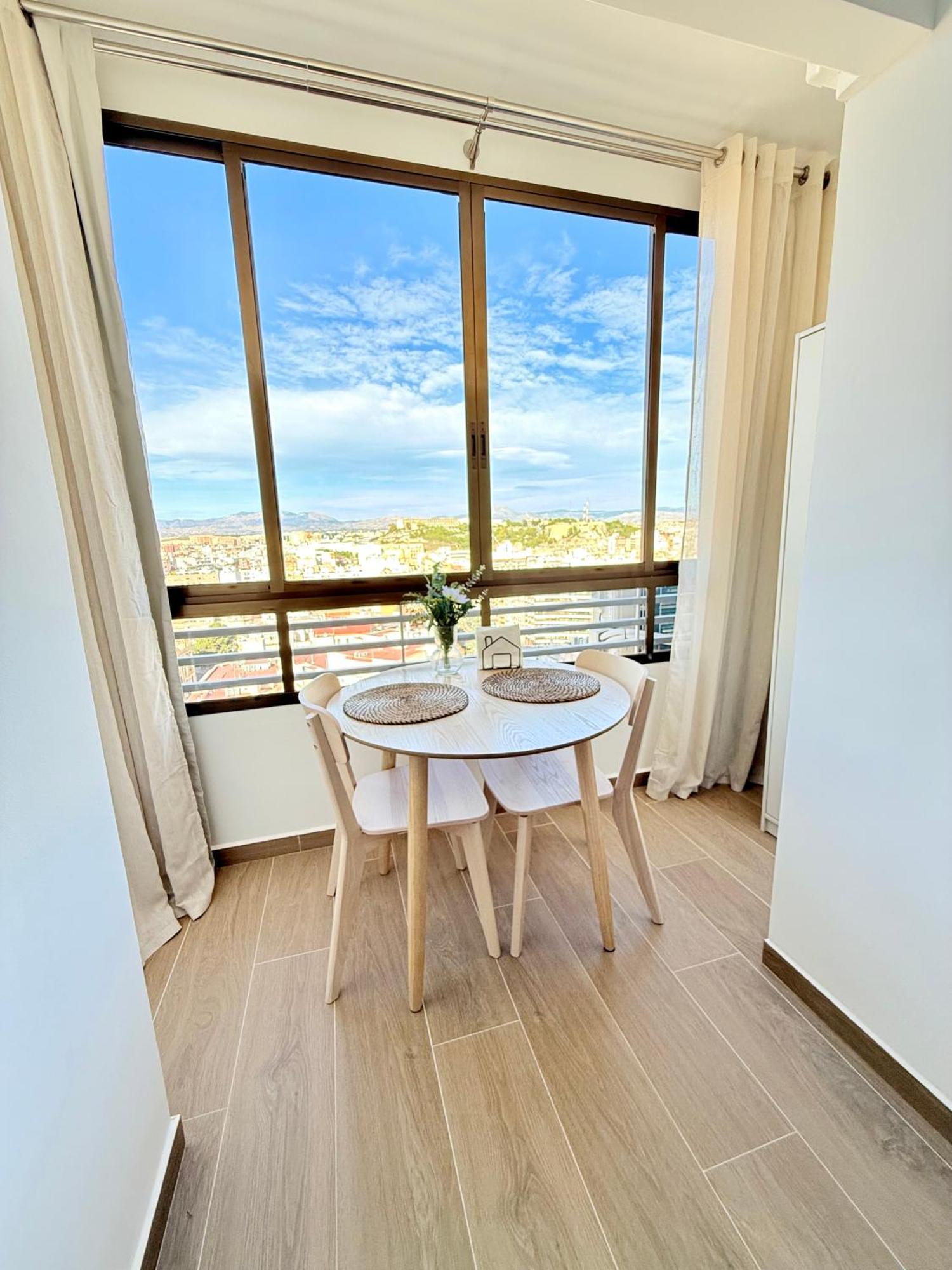 Apartament 18Th Floor City Center Riscal Alicante Luaran gambar